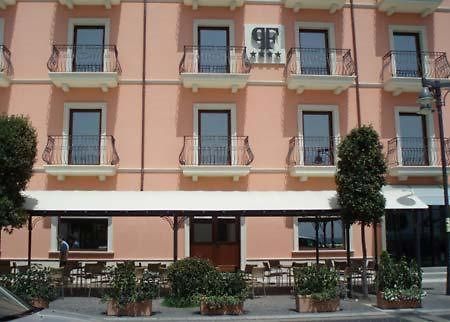 Palazzo Foti Hotel Crotone Dış mekan fotoğraf